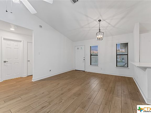4th image of 14404 Bluewood Dr
