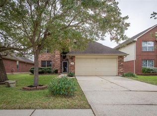 116 Rocky Cove Ln, Dickinson, TX 77539