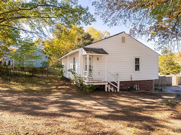 5th image of 2108 Providence Pl