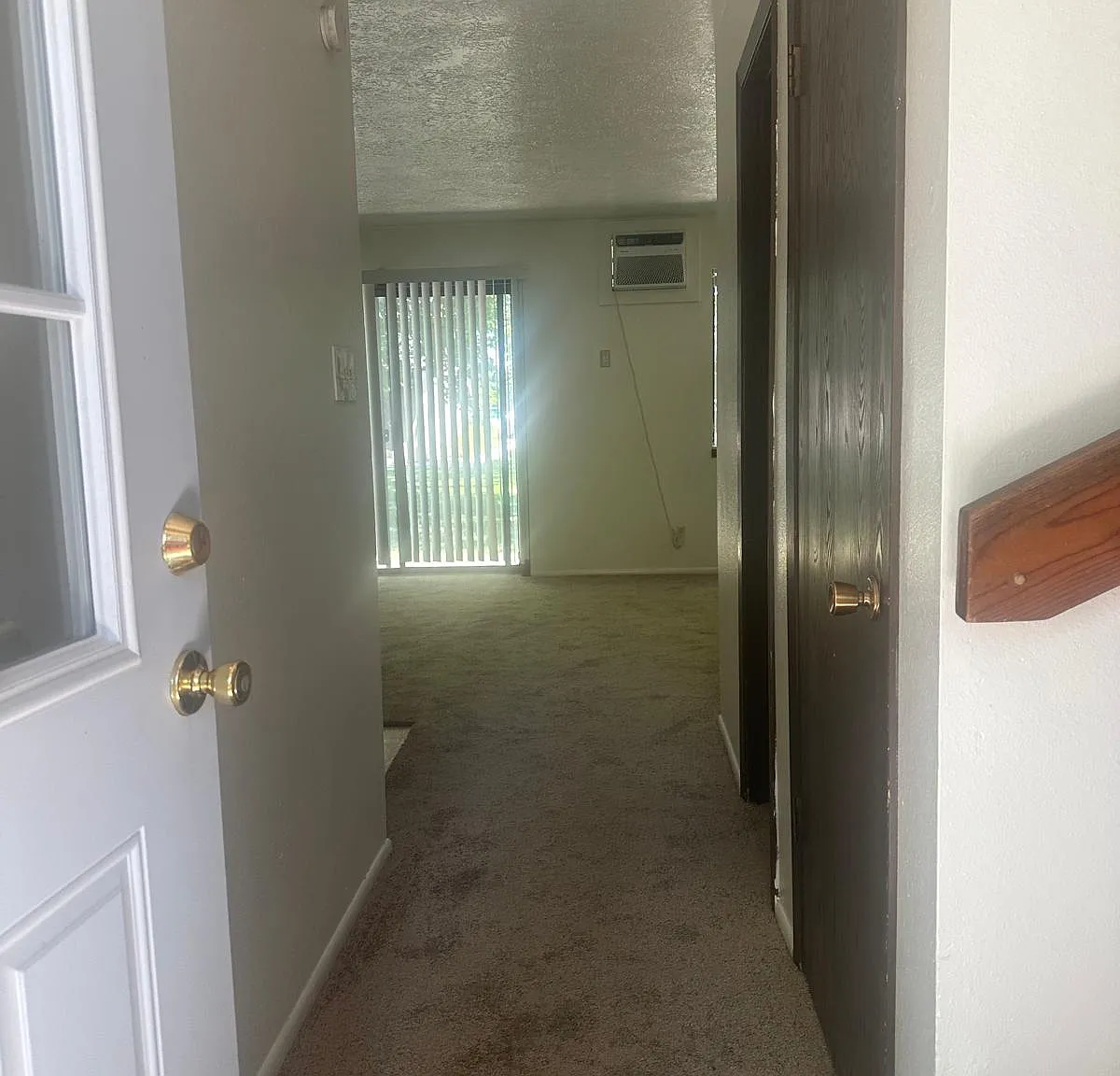 145 Robbins Ave — Photo 3