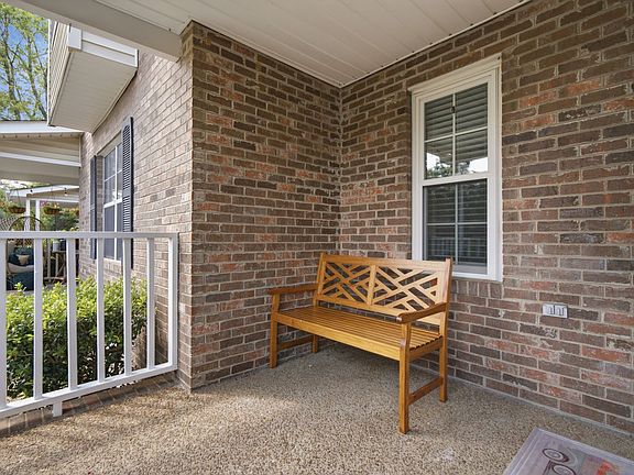 4th image of 205 Pepper Ridge Cir
