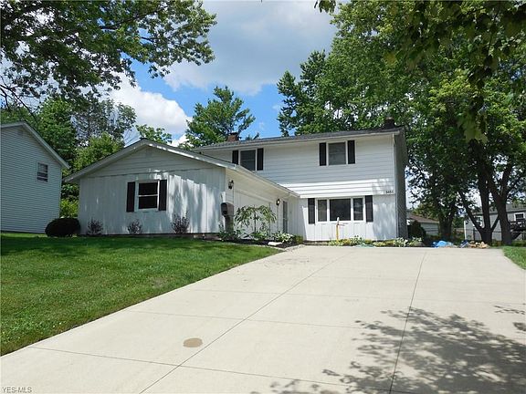 2nd image of 9466 Fairfield Dr
