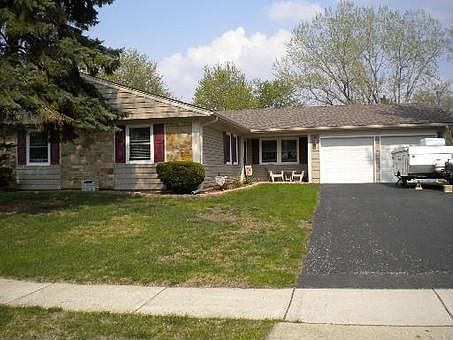 1st image of 107 Paxton Ln