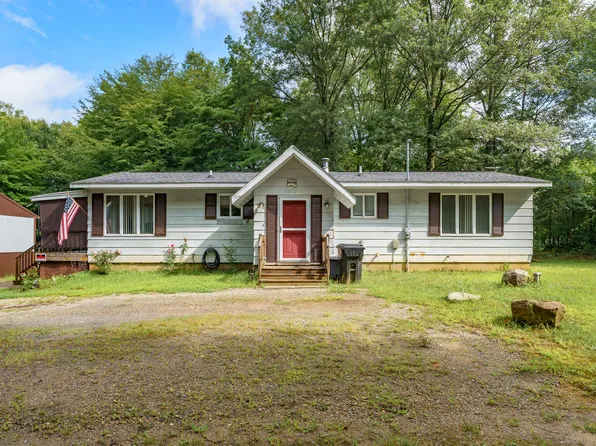 50778 Oak St, Grand Junction, MI 49056