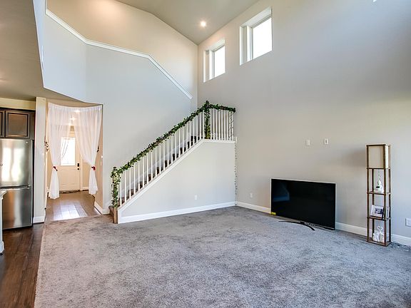 5th image of 217 Birkshire Dr