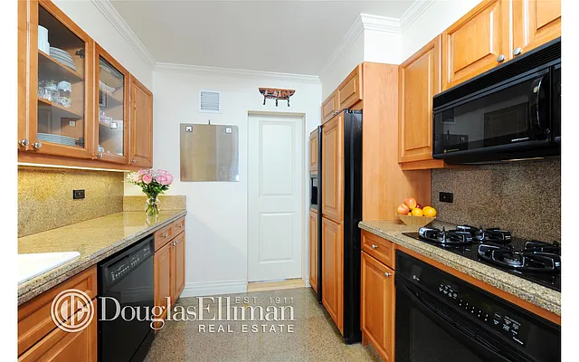 Sold by Douglas Elliman | media 13