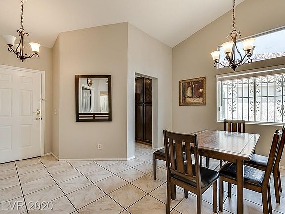 3rd image of 3987 Pebble Creek Ave