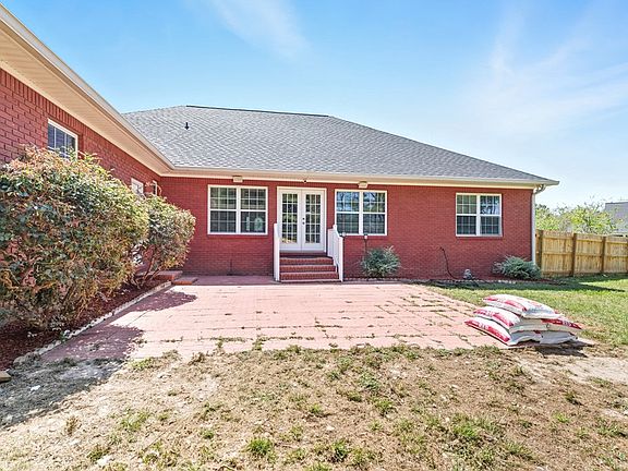 5th image of 100 Carrington Cir