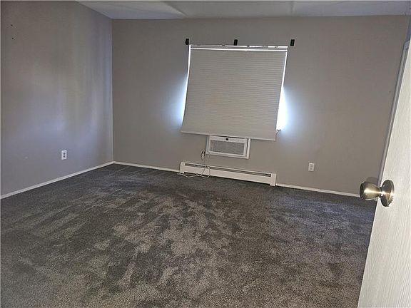 5th image of 50 Donna Ct