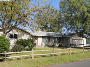 525 S Wall St, Palouse, WA 99161