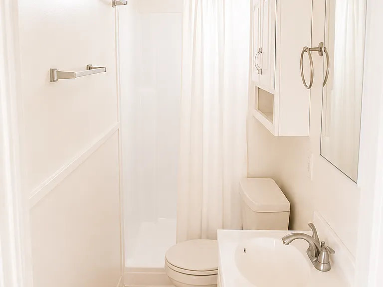 3917 Crest Dr #2 — Photo 8
