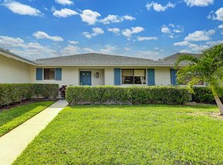 102 Club Dr, Palm Beach Gardens, FL 33418