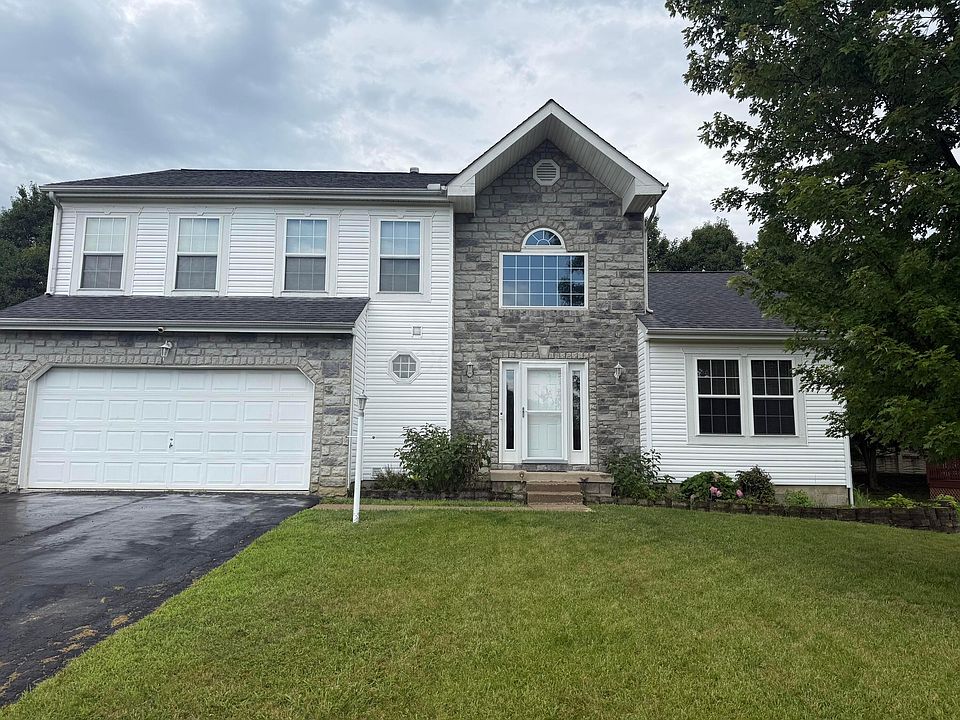 1st image of 156 Knights Bridge Dr E