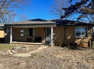 3502 S Pike Rd, Winfield, KS 67156