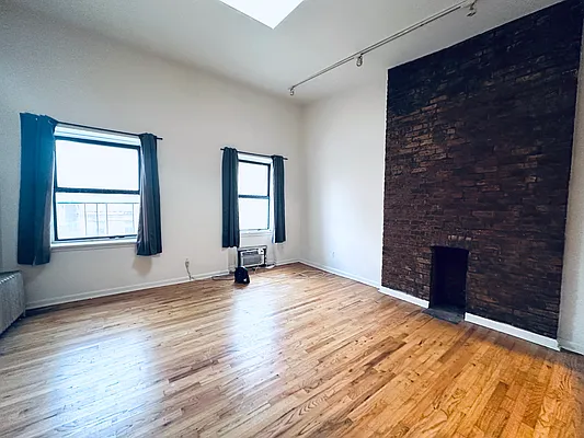 Rented by Ovation Properties, LLC | media 11