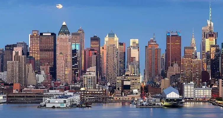 Rented by Douglas Elliman | media 22