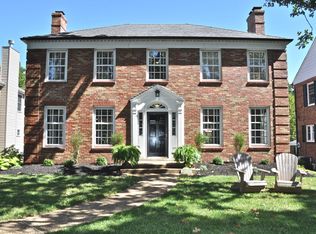 610 S Berry Rd, Saint Louis, MO 63122