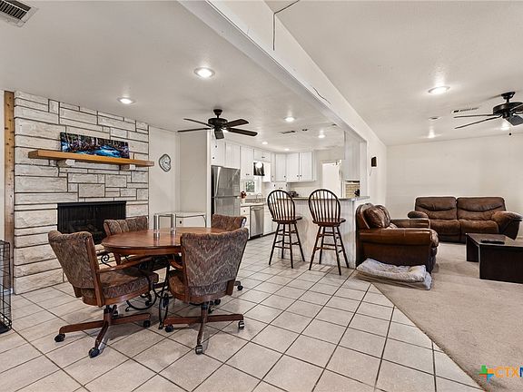 5th image of 21 Snell Dr