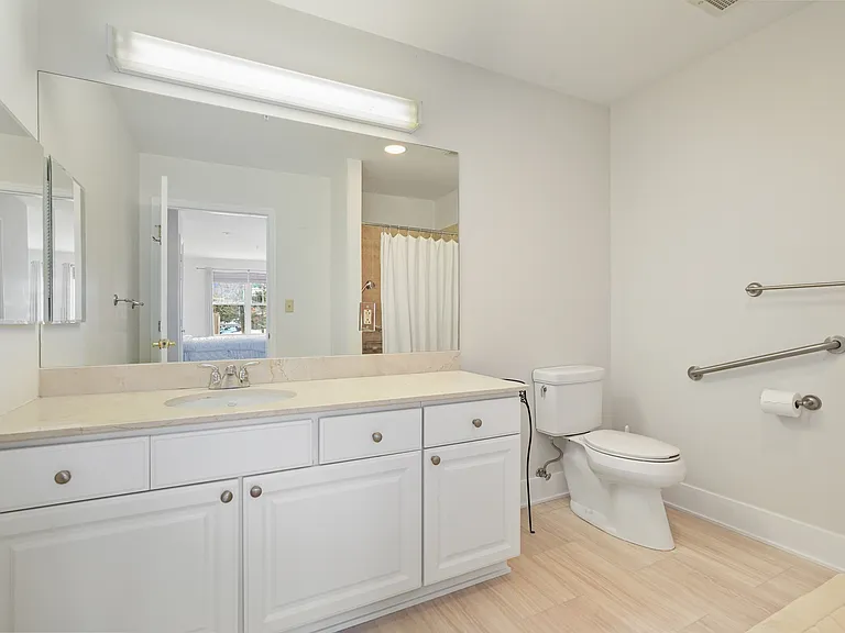 107 Sutton Dr #107 — Photo 6
