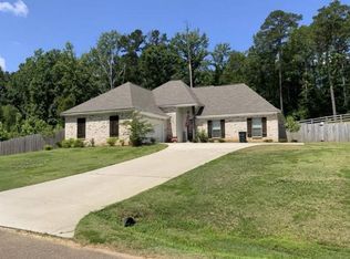 127 Saint Charles Ave, Florence, MS 39073