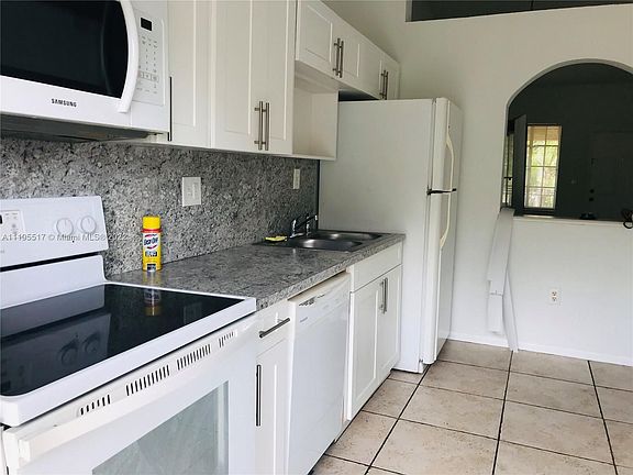 4th image of 6900 NW 179th St APT 201
