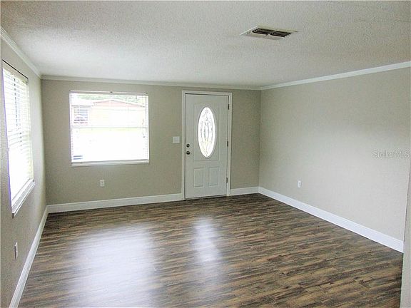 2nd image of 2515 Blair Cir S