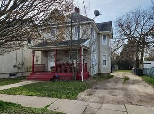 11 Southside Ave, Freeport, NY 11520