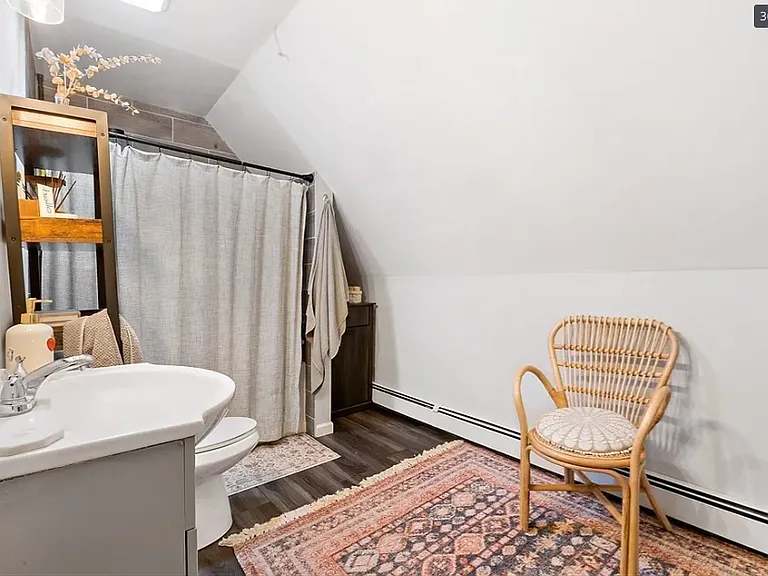 24 Potter St #3 — Photo 4