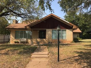 1006 E Lindsey St, Breckenridge, TX 76424