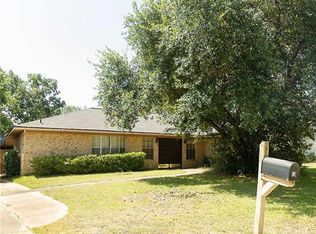 1304 Todd Trl, College Station, TX 77845