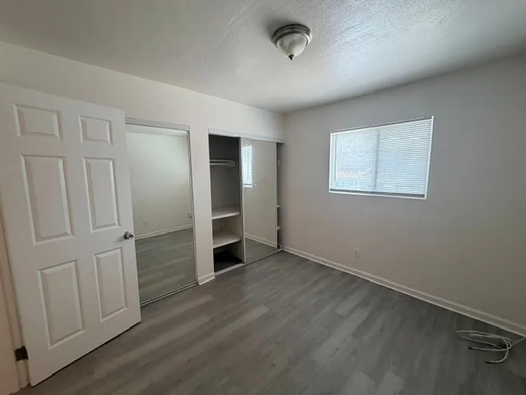 5415 Imperial Ave — Photo 12
