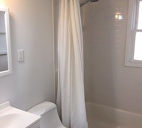 5th image of 75 Gardner Ave
