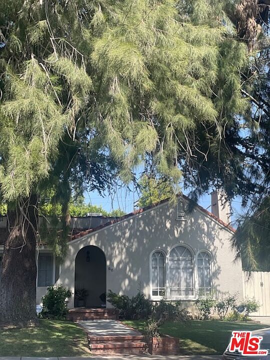 1st image of 818 N Kilkea Dr