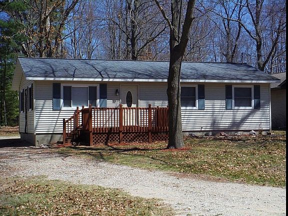 3rd image of 104 Wildwood Dr
