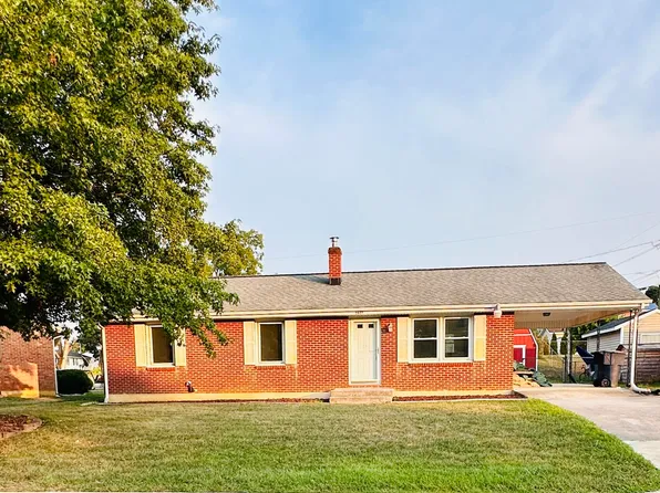 2627 Hillendale Dr NW, Roanoke, VA 24017