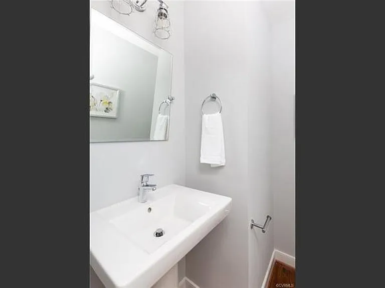 1230 N 31st St — Photo 12
