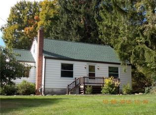 17576 Auburn Rd, Chagrin falls, OH 44023