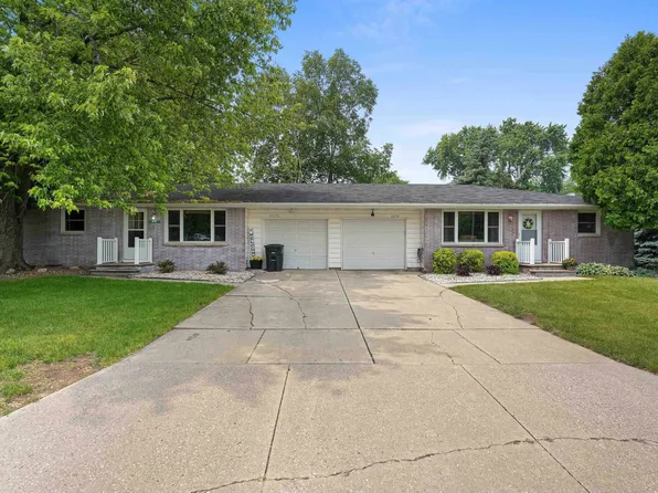 2076 Marlee Ln, Green Bay, WI 54304