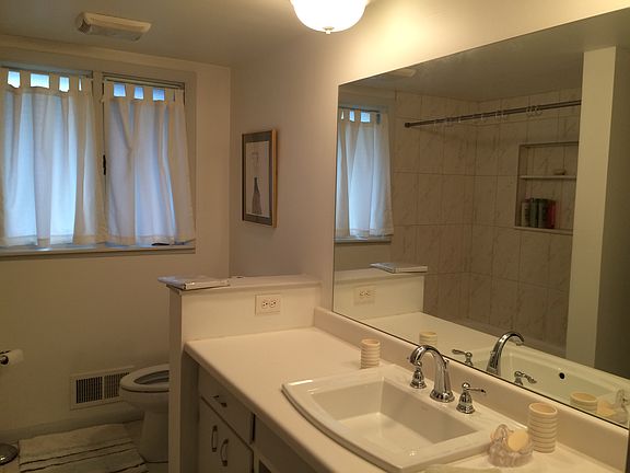 5th image of 6818 Cedarbrook Dr