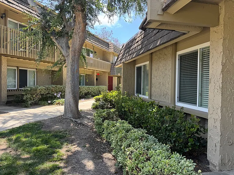 18229 Olympic Ct — Photo 22