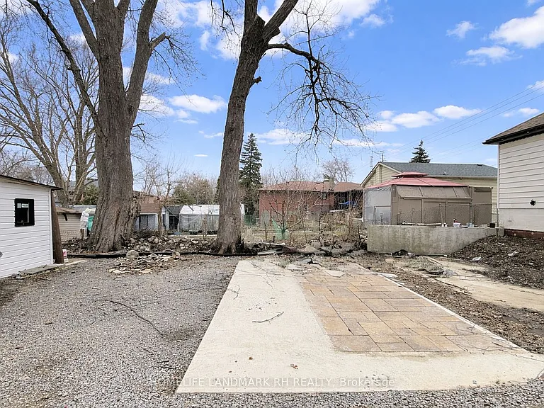 46 Glen Cameron Rd #A — Photo 10