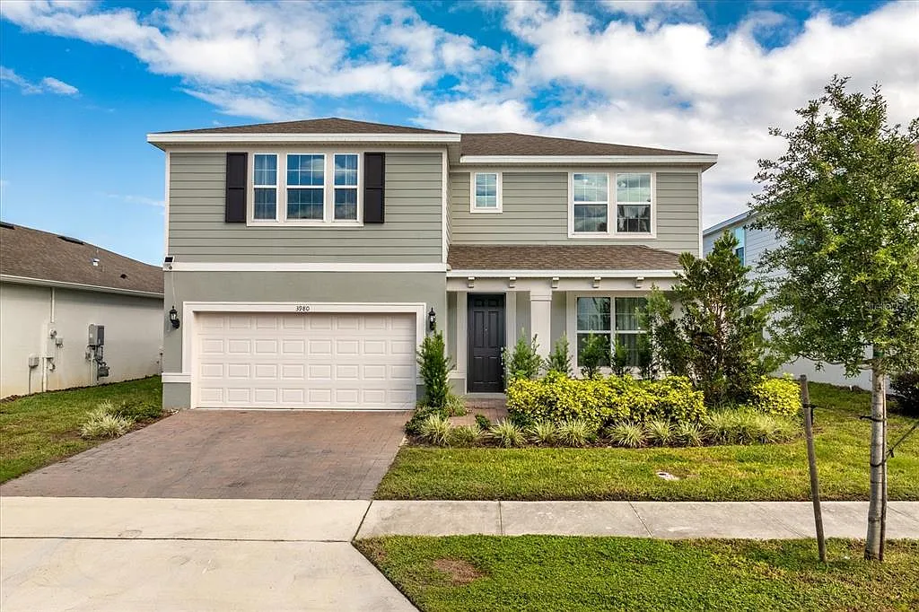 4 bed, 3.5 bath, 2847 sqft, $3,400 — Photo 1