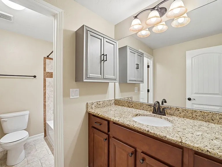 13802 Windrush Dr — Photo 32