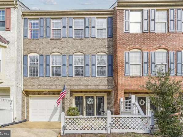 2709 Curzon Ct, Vienna, VA 22181