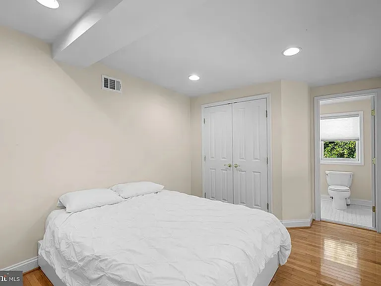 18 S Madeira St — Photo 6