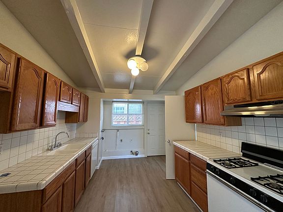5th image of 18760 Hanna Dr