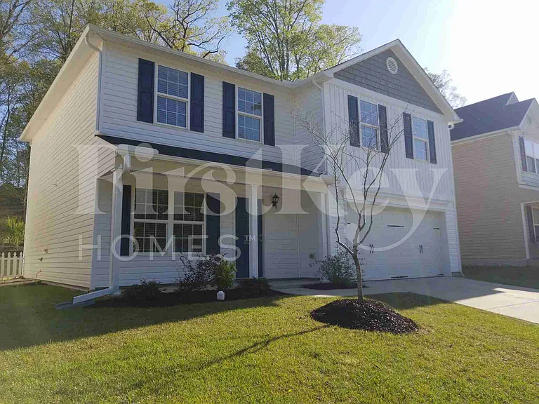 901 Leatherstone Ln — Photo 2