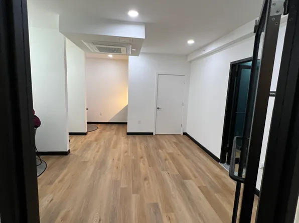 174 West 7th Street image 18 of 26