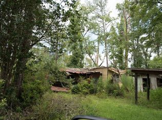 112 Oak St, Wewahitchka, FL 32465