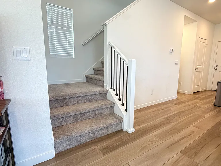 239 Adams St — Photo 17